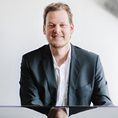 Florian Tekale – Klavier · Keyboards